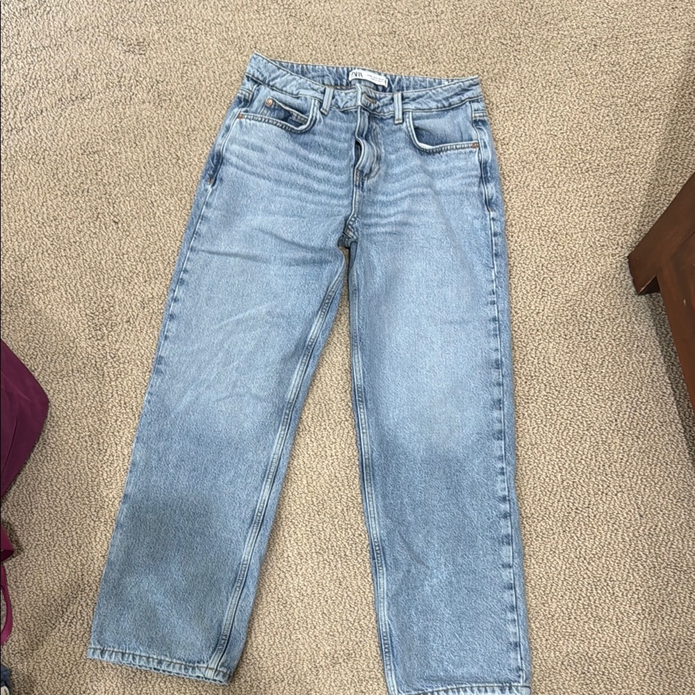 Zara Blue Straight Jeans Classic Style